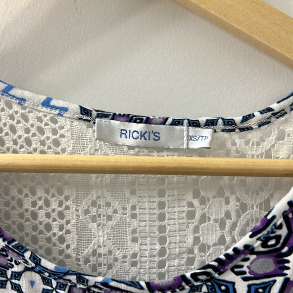 Ricki’s summer top - Picture 3 of 4